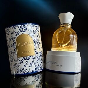 Petra Eau de Parfum